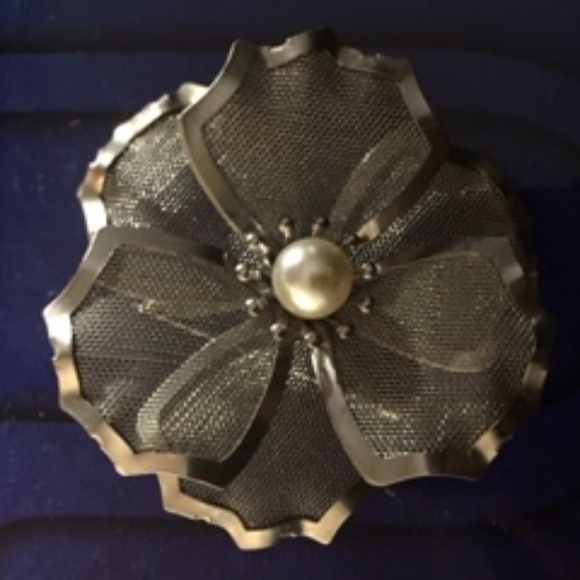 Foral mesh brooch - Picture 6 of 7